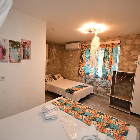 Szálloda Usta X Cirak Butik İzmir