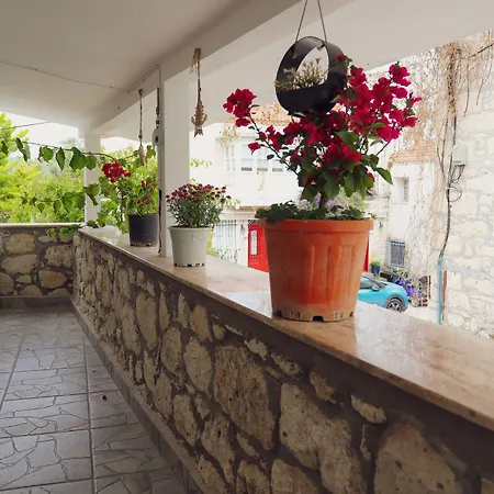 Usta X Cirak Butik * Izmir