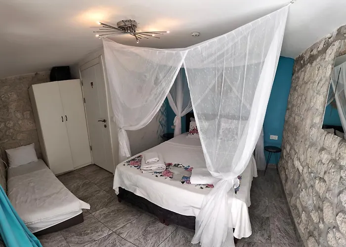 Usta X çırak Butik Hotel *