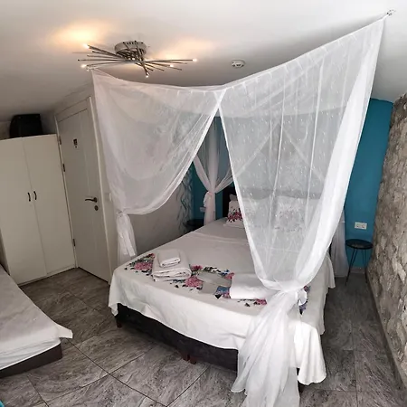 Usta X Cirak Butik Hotel *