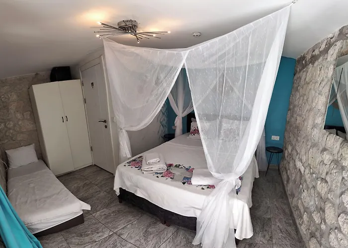 Usta X çırak Butik Otel *